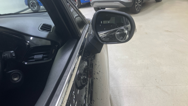 Ford Fiesta 1.1 Zetec 3dr Petrol Hatchback